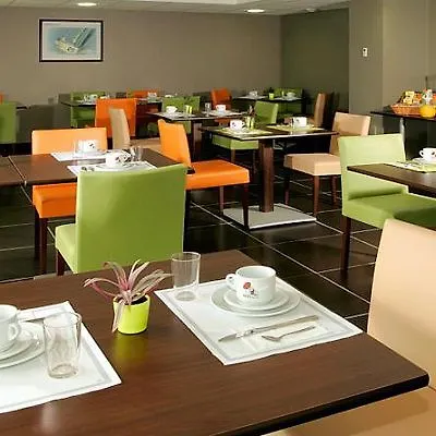 Appart'city Paris 3*