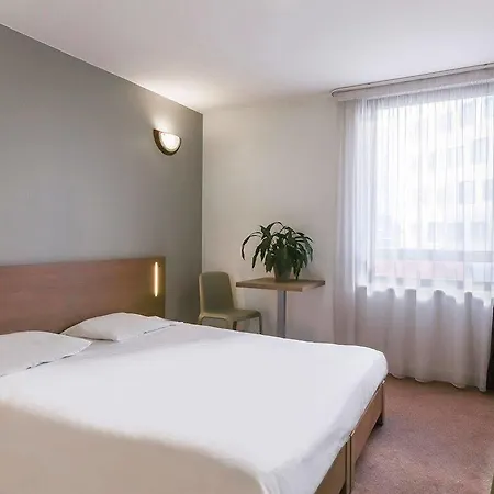 Appart hôtel Appart'city Paris 3*